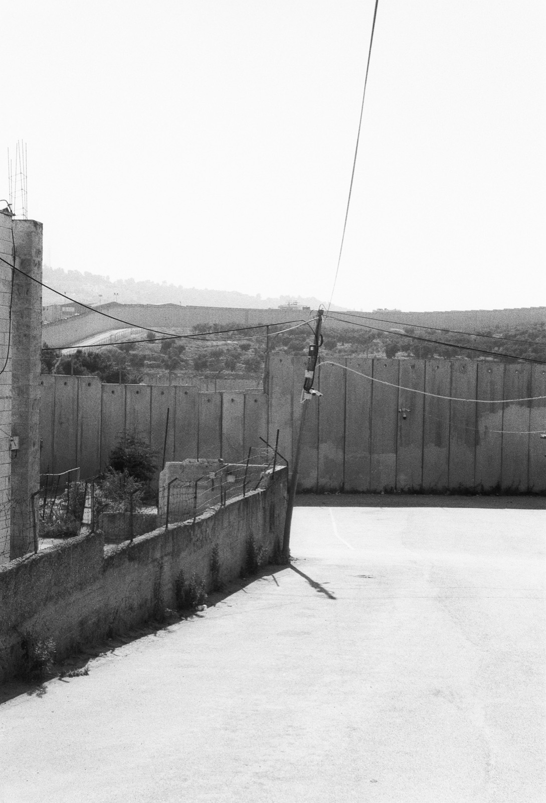 Force of Control — separation wall